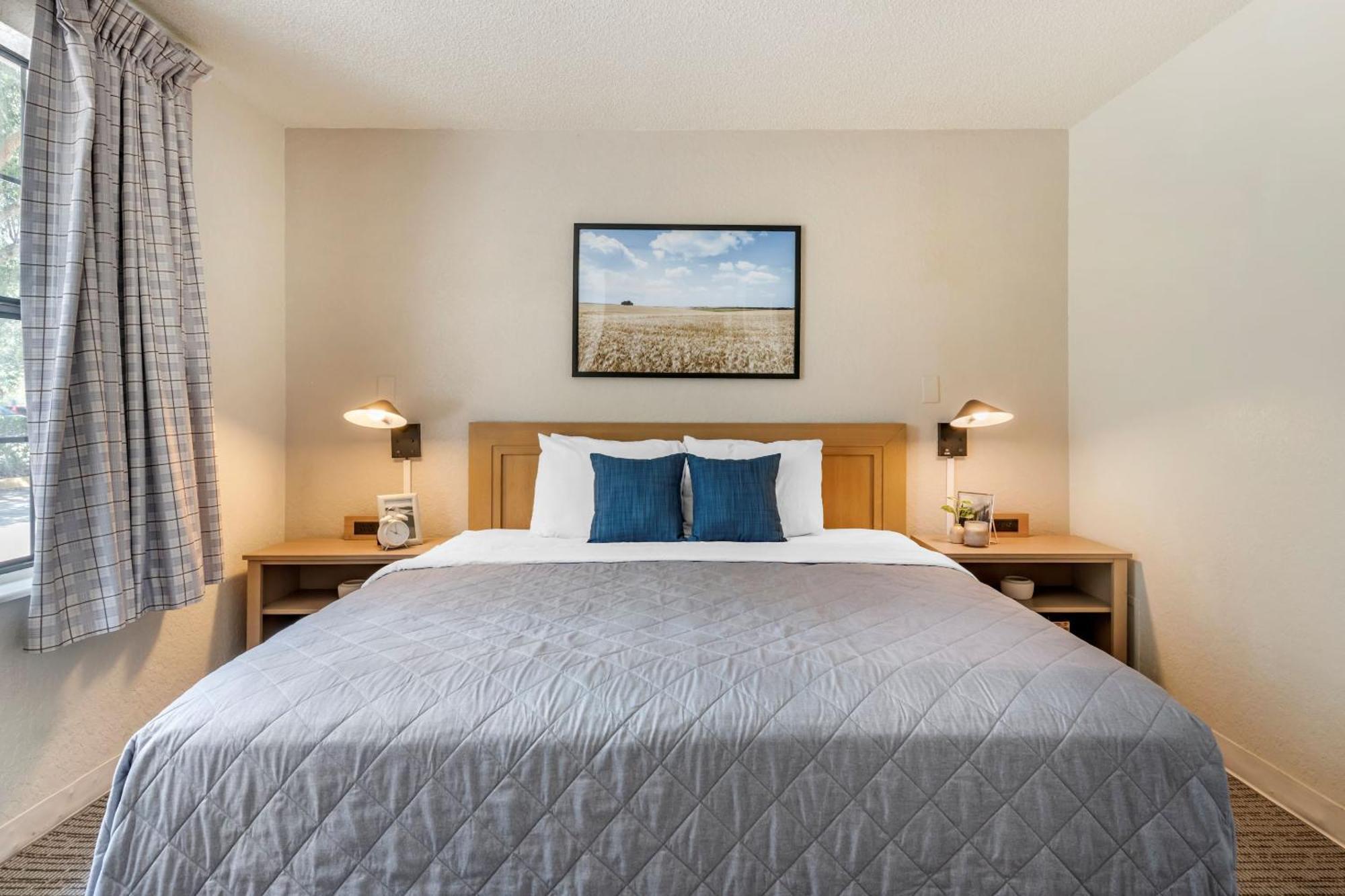 Intown Extended Nc - Airport Motel 2*
