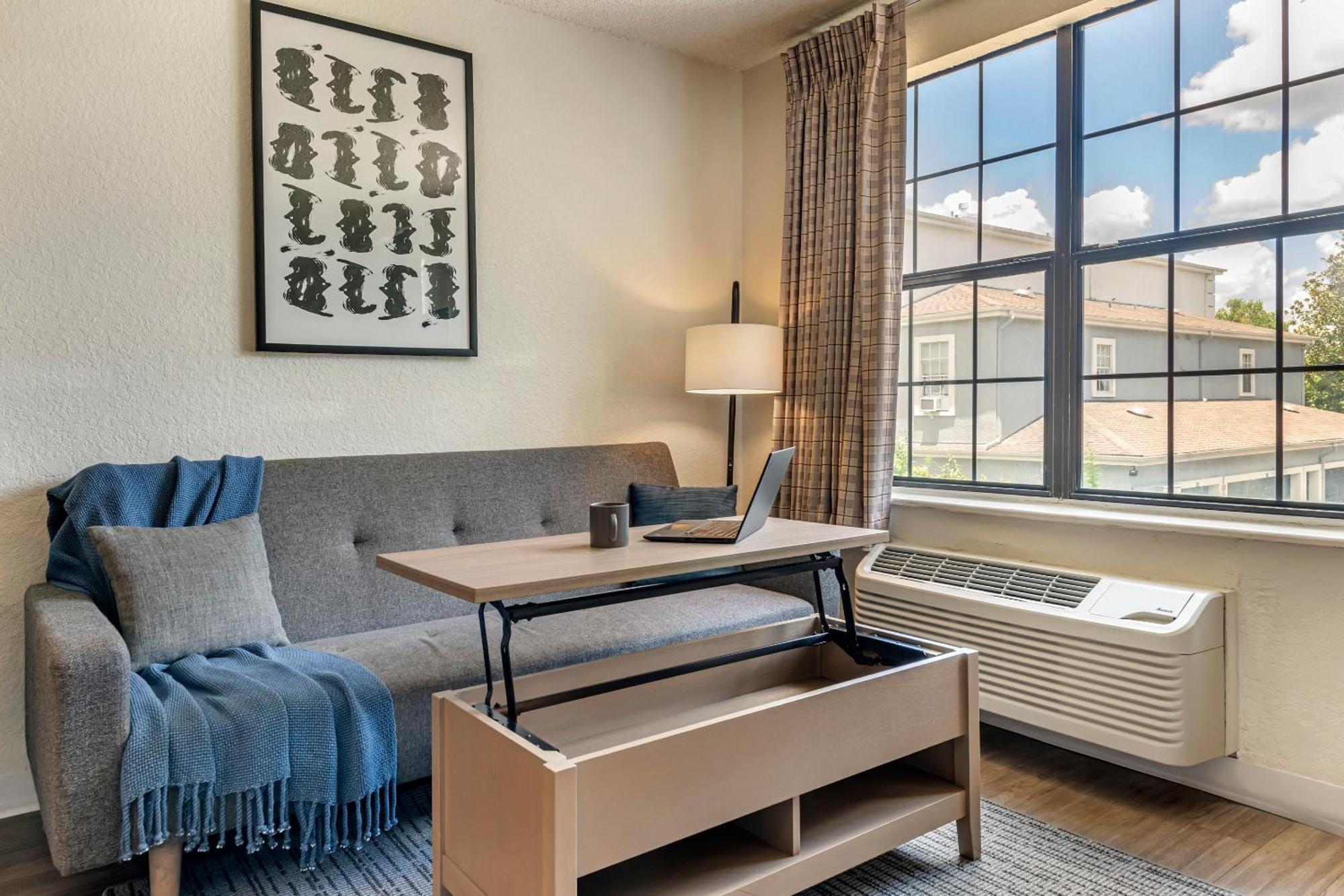 Intown Extended Nc - Airport Motel 2*