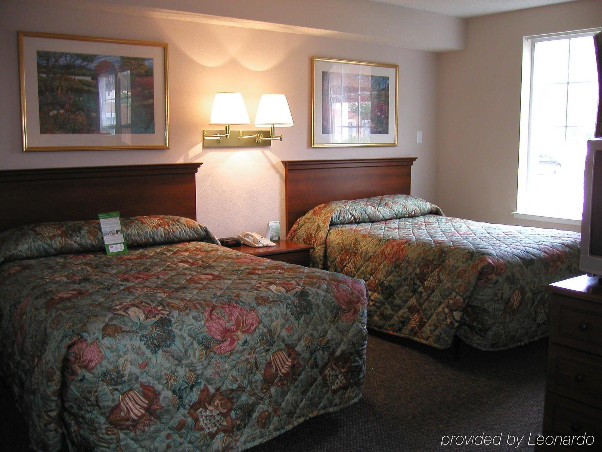 Intown Extended Nc - Airport Motel 2*