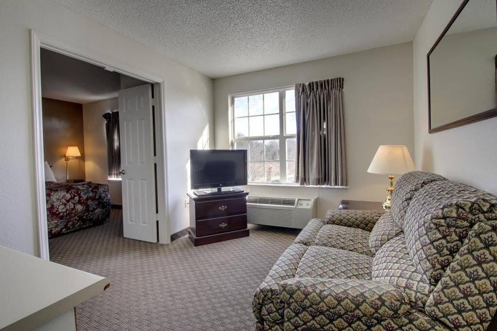 Motel Intown Extended Nc - Airport 2*